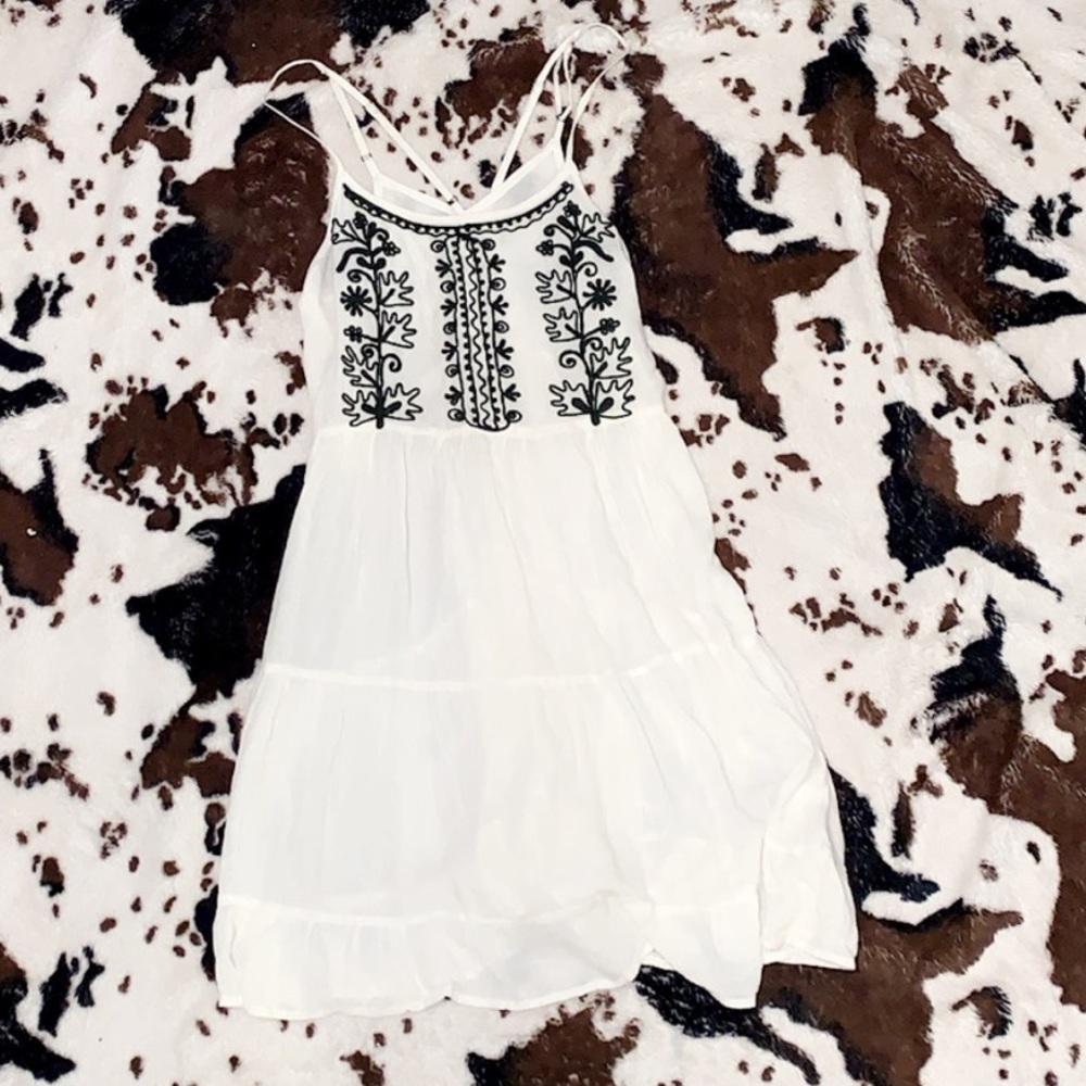 White billabong dress